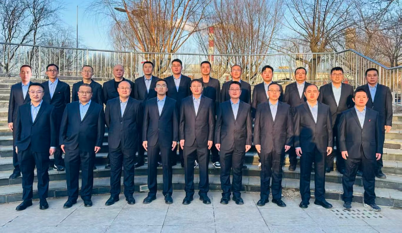 以实干破局 以坚守聚力——记2025年度榆林新材料集团先进班组煅烧生产一班